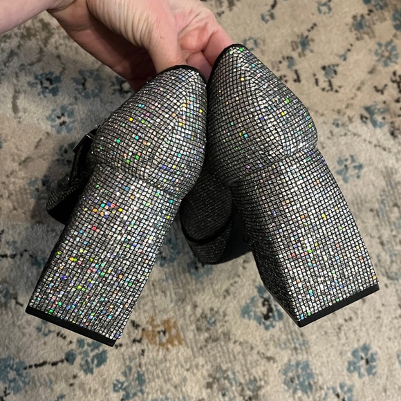 Gianni Bini Silver Disco Mary Jane Block Heels 🪩 - Picture 8 of 17